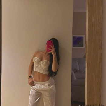 Chica de medellín en benidorm, Alicante