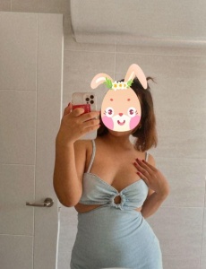 Joven piel tersa muy suave cariñosa 19 años