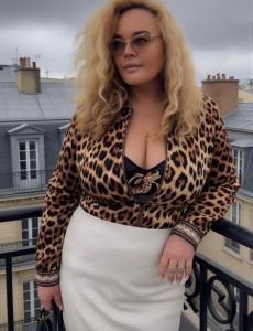 Luica mujer madura