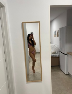 Masajista muy cariÑosa cuerpo ah cuerpo