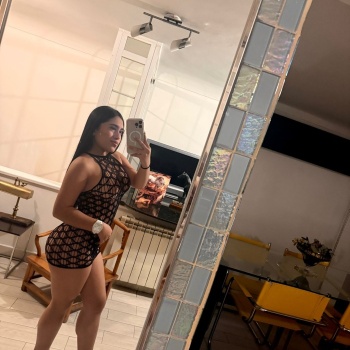 Luna , jovencita latina de 20 reales independiente, Alicante