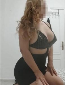 ¡Hola amor! Me llamo Lucy, una mujer que