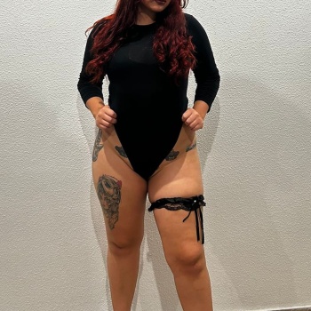 Novedad en elche. Luna, jovencita colombiana, Alicante