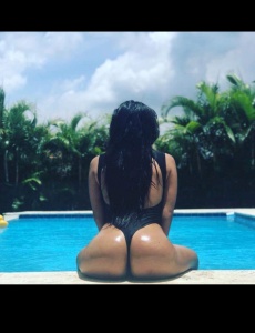 Melissa una chica juguetona 