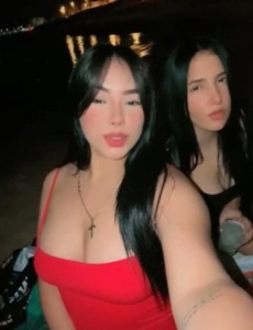 Tríos chicas guapas disponible 