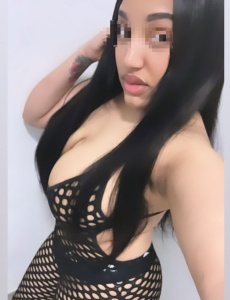 KORAL SEDUCTORA Y NINFOMANA