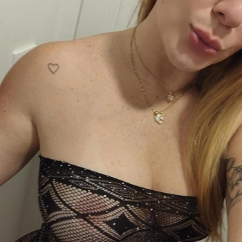 Tu mejor compaÑia fiestera, Elda