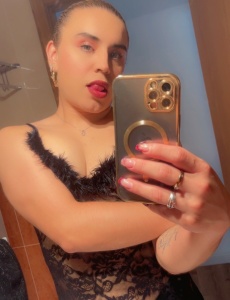 Ana trans en Santa faz. Caliente y fogosa 